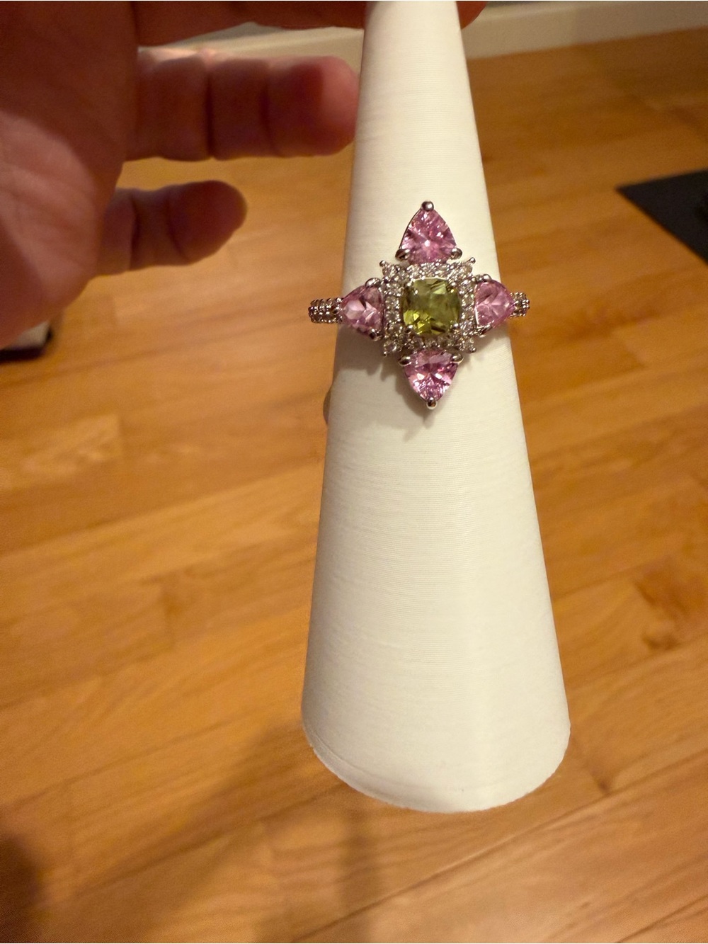 Bomb Party August 26 Unicorn Clover Ring